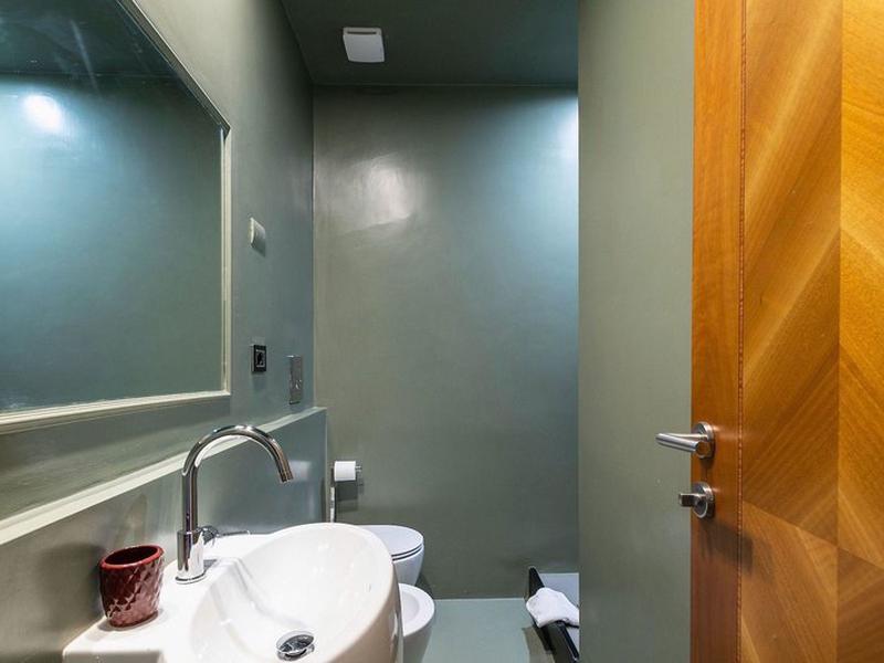 E89D228DAE2414A776078CB3F1E94F9F