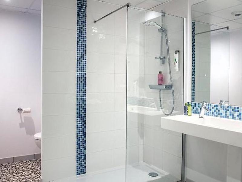 5DE81ED0E7EE72532198488026AEF06B