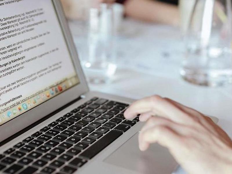 E278507D255FE9F0D2A111EBA0F02882