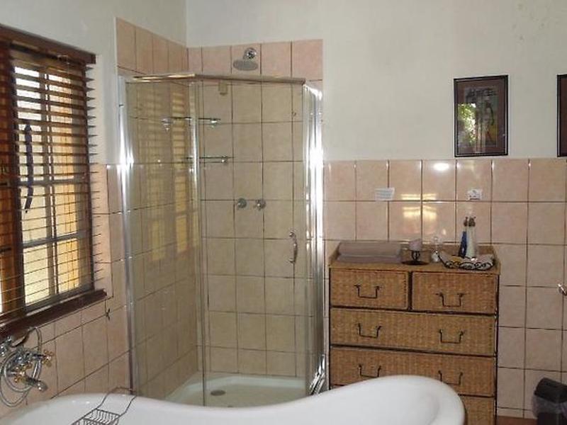 A167F0E5EAC5C4D9CA76C949A2340E4F