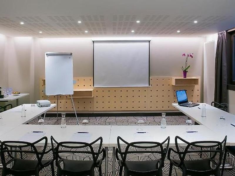 F28A2BF452A15507439C08256904DBFF