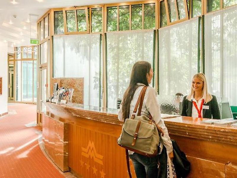 AB7E3AB212DAF96D464C2CBC7BB16F03