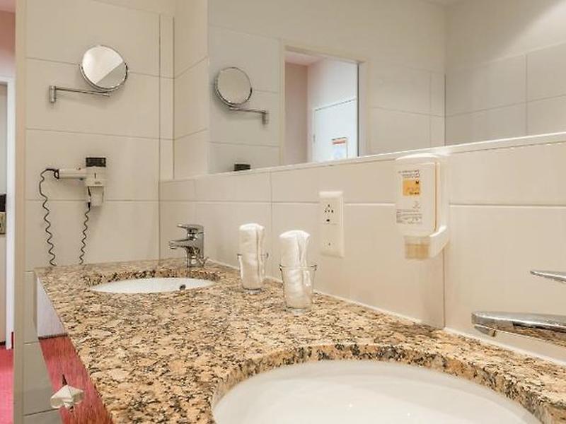 F3B5B502F26990DA82E56869C7E92D23