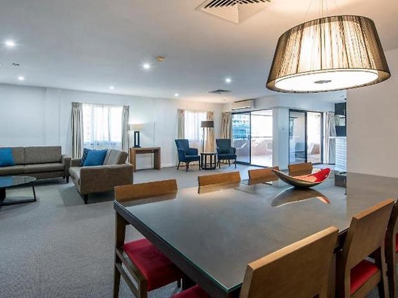 C706BCC762112903B5B8CC8098A8C6E8