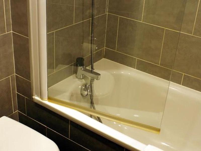 82AEC34A73F681F9312726EA0568E8DB