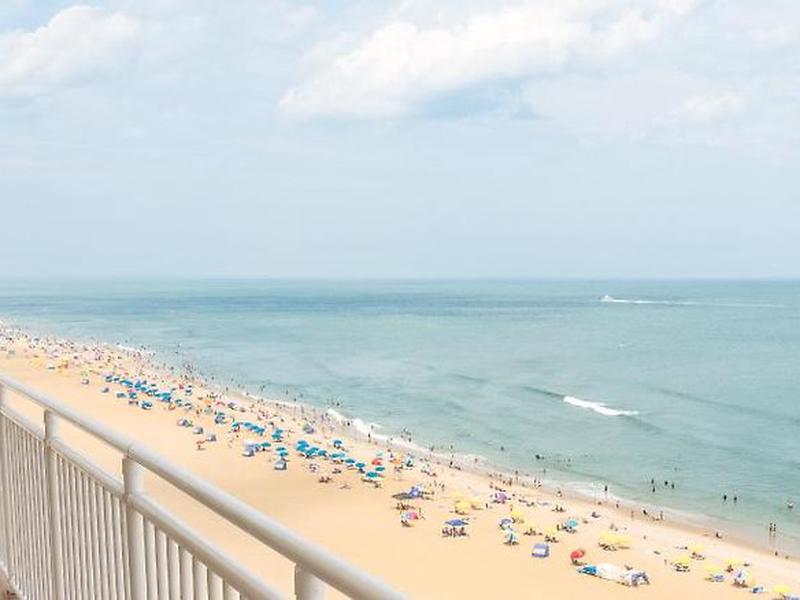 FB014951C7D3EBF5954ECA49F562D088