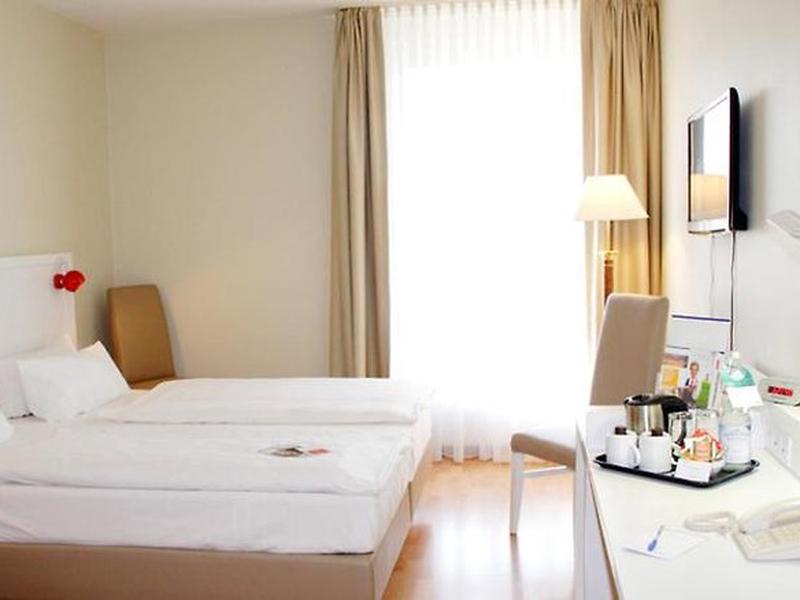 06F3DF2753BA1BF87FA04281DED87394