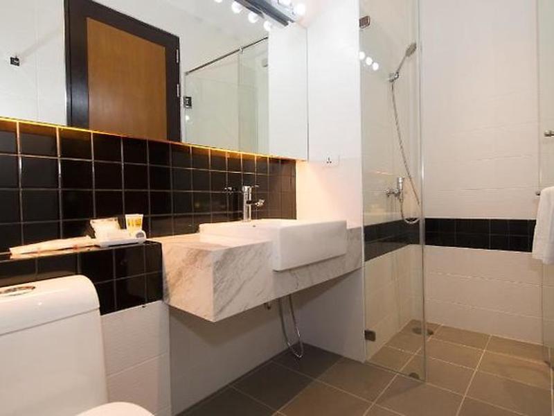 248BF4E18DD890813537FCBB9CB4D94C