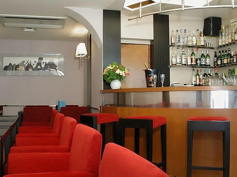 5D63CE69F66D253EF82ED9667B170C7E