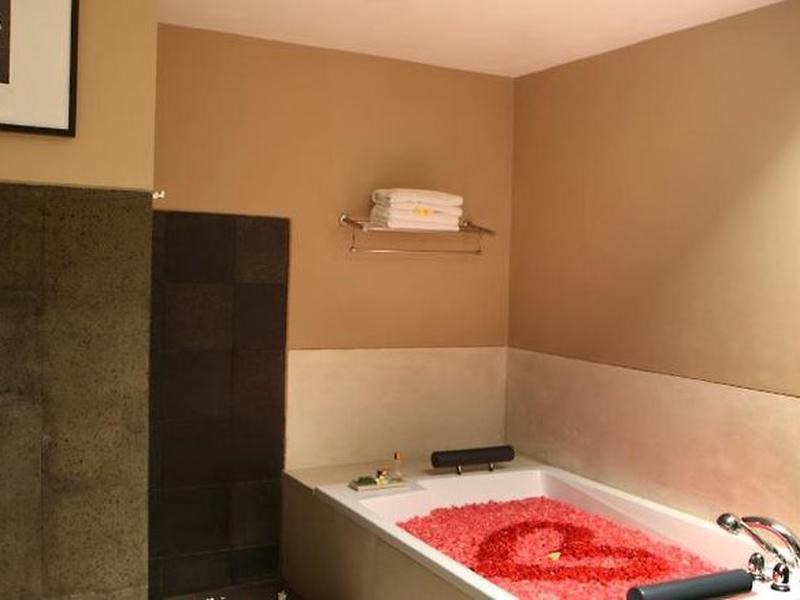 369E11E83F97511C35B0D76793CE79CD