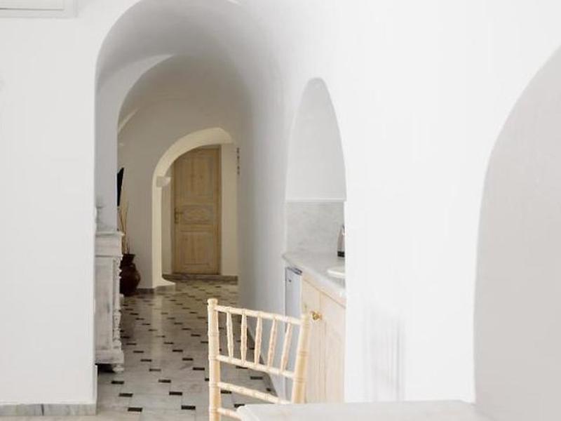 0CEC10E36506E426C017DCA86378899B