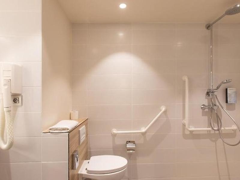 9010AEDC6D44176E42552193BEE1446F