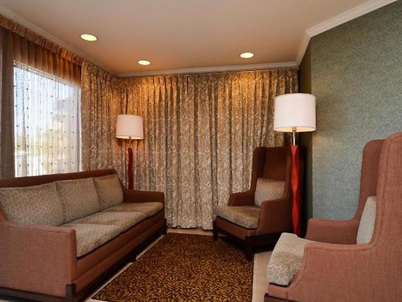 78BBAA9E740648A115A0117A32A43DD7