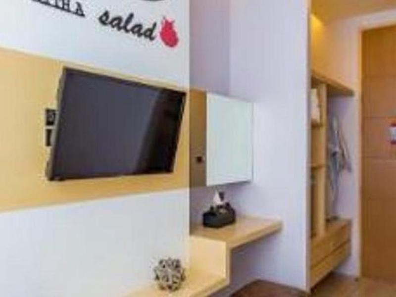 6DD0909D321422F05696BF4767C0A9DE