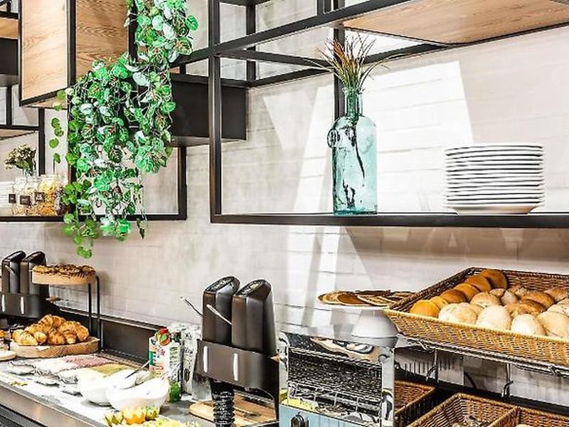 7782EC01C787D1409558D97B2B860611