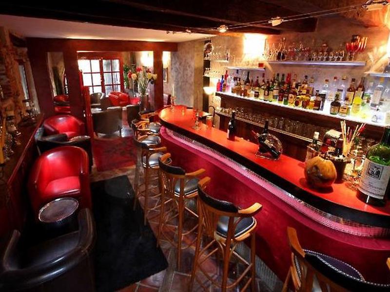 D5A9D370A2EF195D6224AD2D4B302634