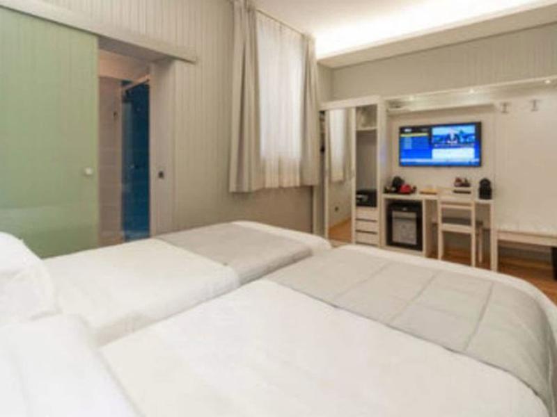 BF0A1984F040FBFD679FE6DA08210CFC