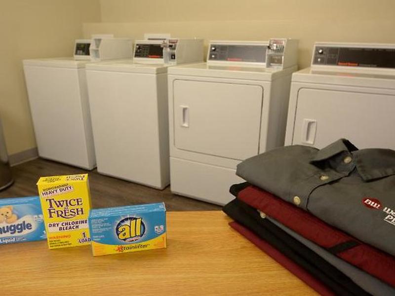 A6DC7130B49A9F98B75BAE104835103E