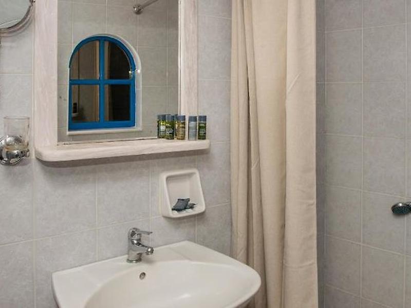 6BE775AFF82134296C8870ABC1FEF0F3