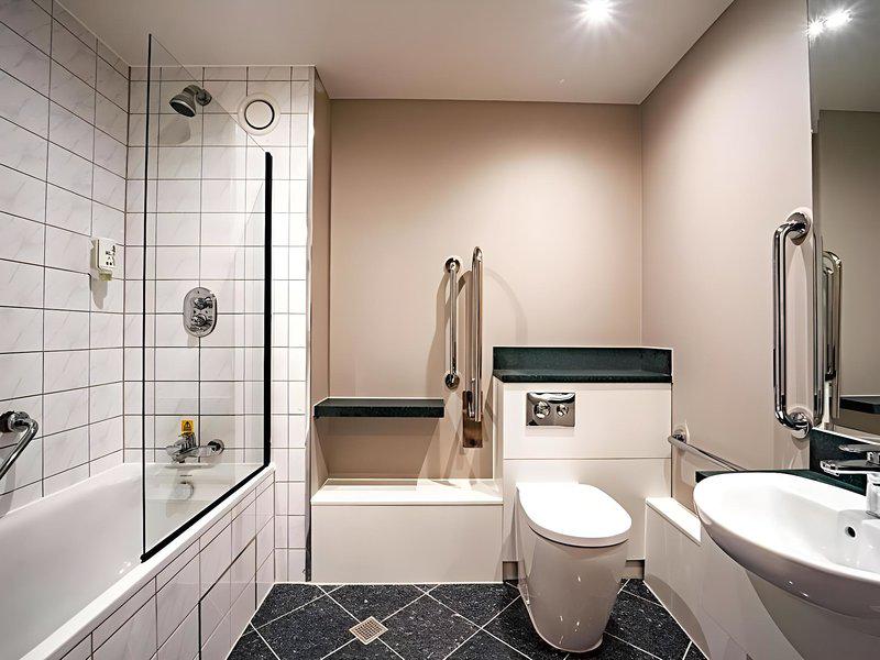 39FEC5E4351C1D6D31C06CDCE98A2C01