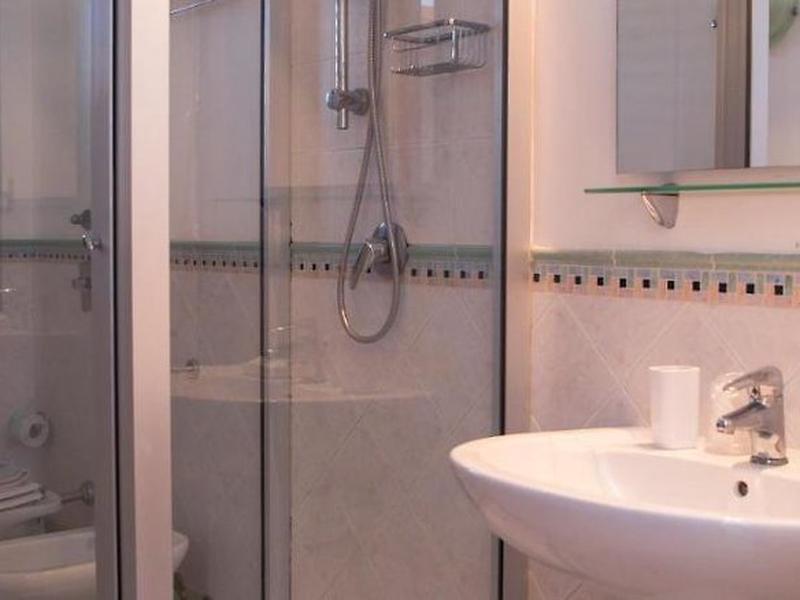 9C15C84F3E314694D0B383865B71D75F