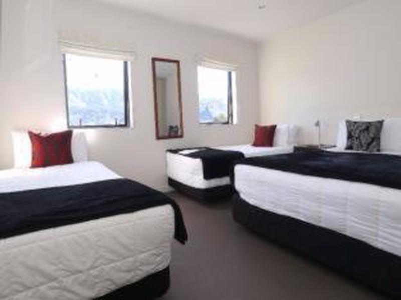 2802400CB9B39A08A187E48ECCD5C3ED