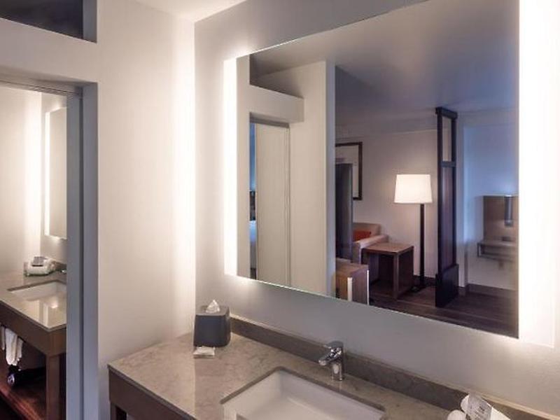 2F41AEC44684400F6CD63B48C2F9AED1