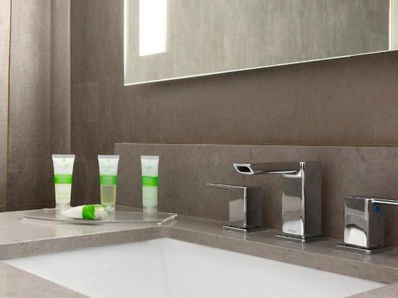 42B86B2E6A1C09EAC5FCFB6EF8567288