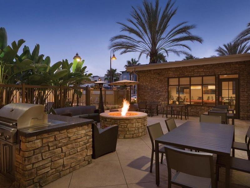 BC4630C92822A6A3143542B0B56AC52B