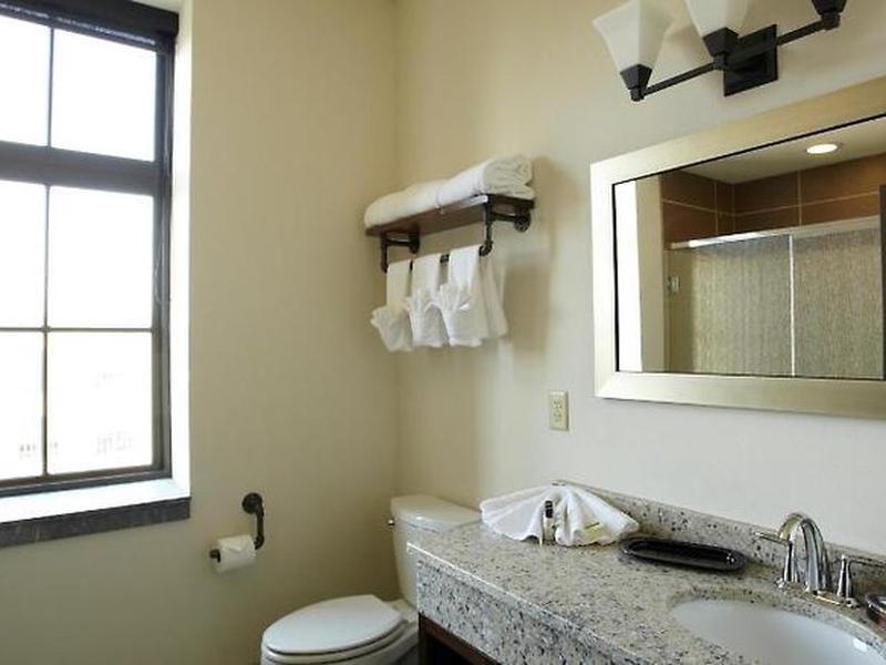 B8402B82CF6EF2CE1FE475EA122F504A