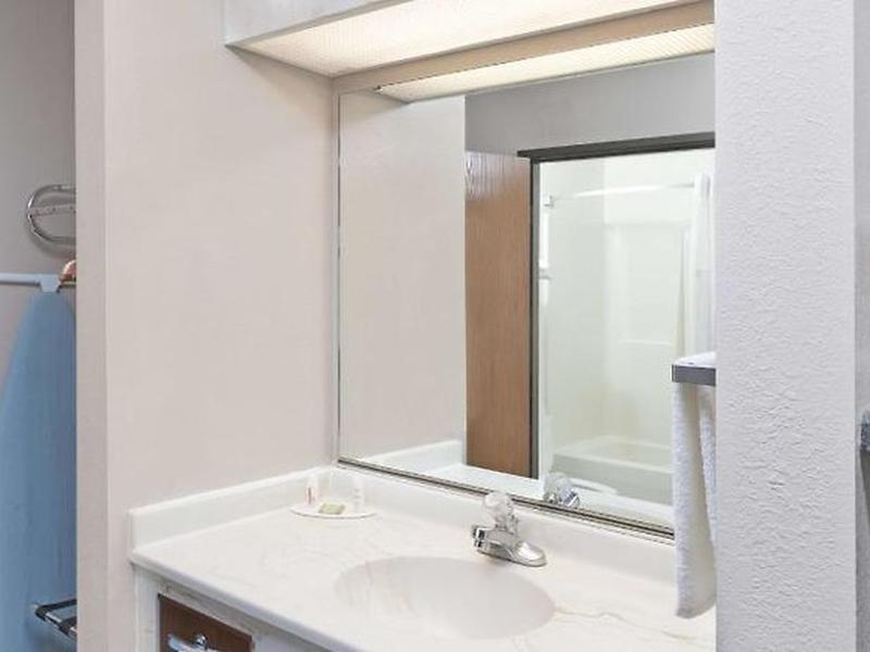 B21D29978FCF67157685362201543EE8