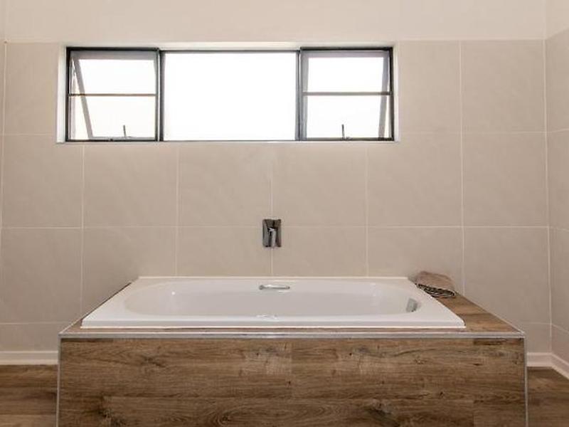 834F4D84707302E6734FCF5CAF718BCE