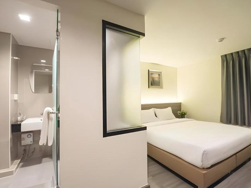 C18AAD4EAF7D4AD1BBC1B3B0BDAA7432