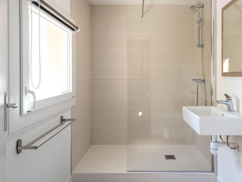 0406015B141F658EE360DB55DFF8FAF6