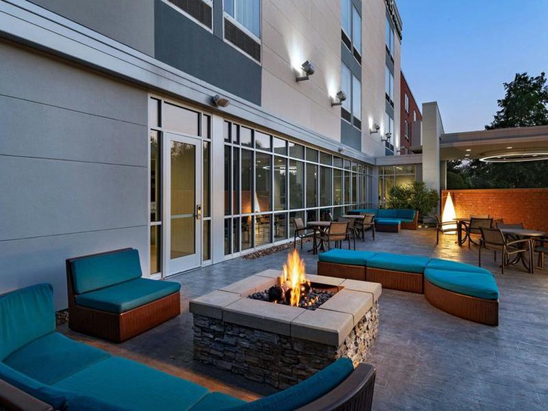 215F5EB4EBBAB7912F6508DB7573D104