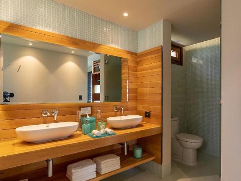 CF351F1B4B8FDF7527C5F94A8482958A