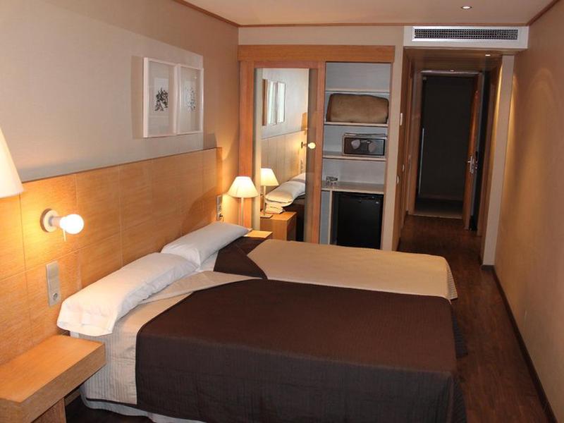 3FBD6869D4E0AF80EACCF908EC271977