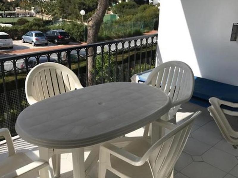 DB19328097471C3963130E81869BB400