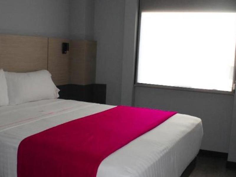 E0FD4AFADE1938F2AAA05EC9F1F9DC15