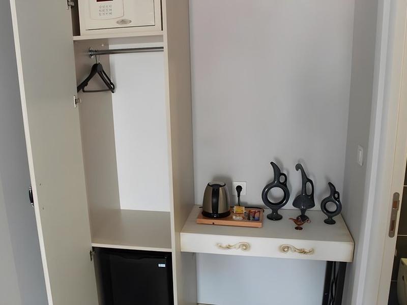 F8771BBACEE33C48271FF2FDF51D9F7A