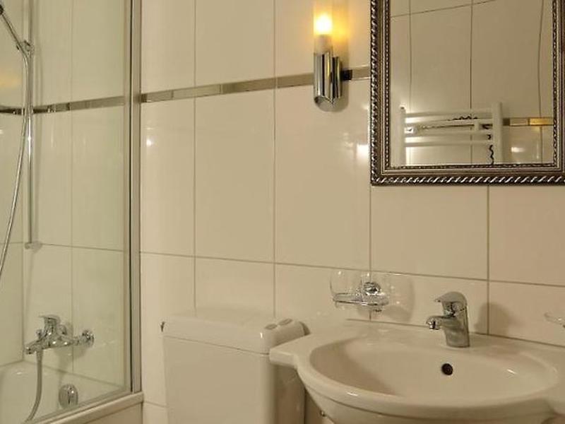 D5C984D182F4E66B02F8733B638D2AA2