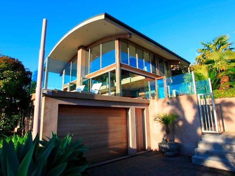 DB2B110E206BE7F106C2C4CEAA7CE522