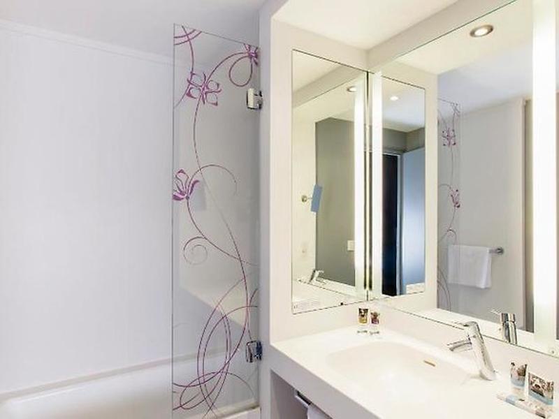 B51DF028F7225B2FEDC2ECE1A833878D