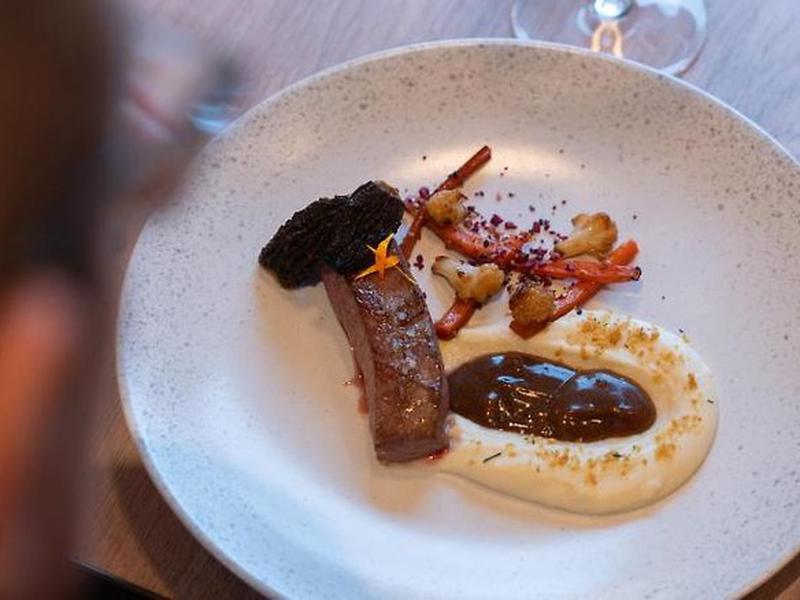 2F80325485D390A2D3212ADD4C6D5C84