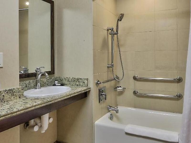 DAA5010266D0FD4FAA8B6EDC17ECA01B