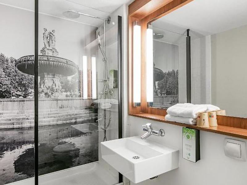 5B2FF92AE44372C3F4492D3FC2CB70DC