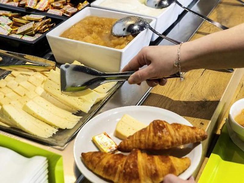 11D957D8CEABA340BE8AA1ED77EA6C4F