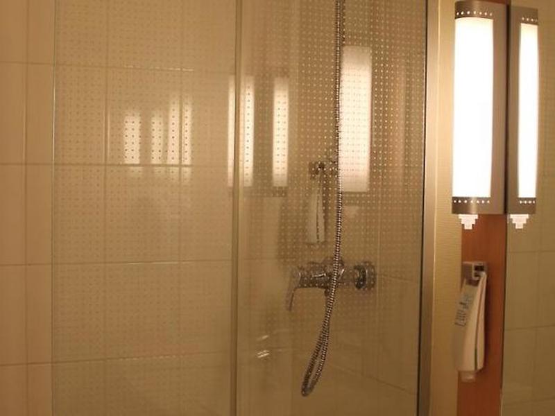 280205CE9A599540DAFE58623C346F03