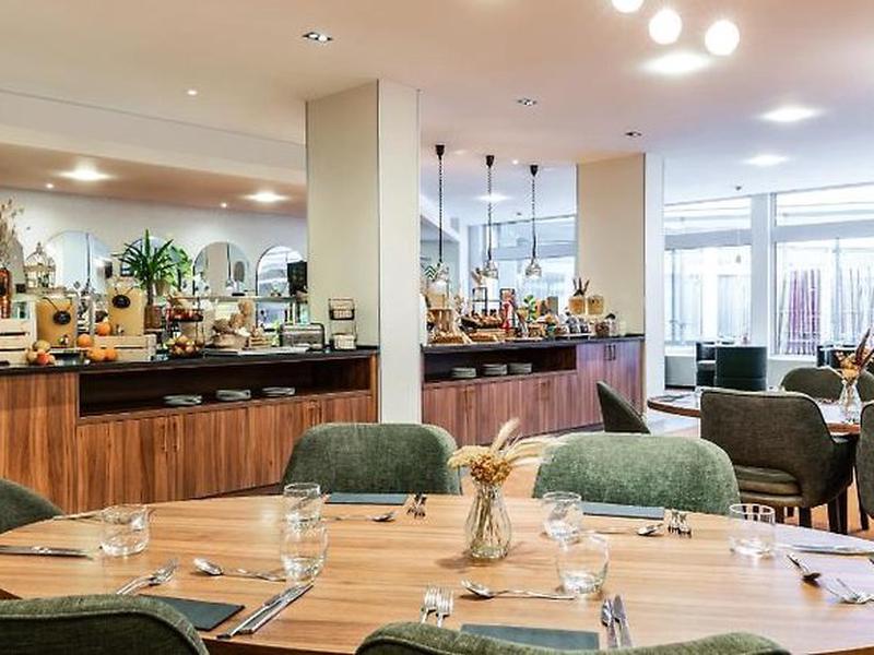 F6EAD4ABF8BB6FF8A58C2BEA00C244C7