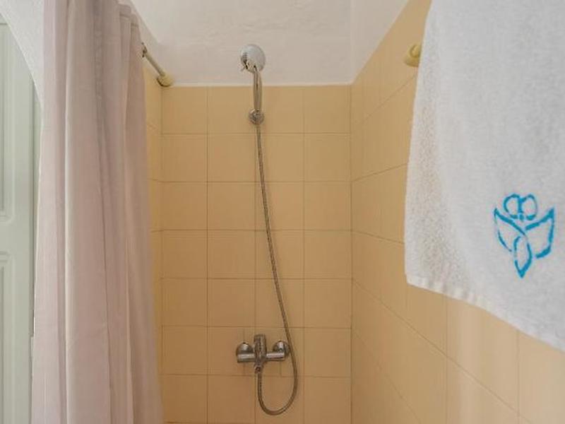 6CC3814EB53D53422B7E7474903751B3